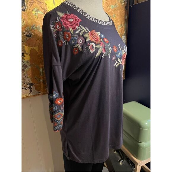 Gorgeous Gray Embroidered 3/4 Sleeve Tunic From Paparazzi Size L - Picture 3 of 8